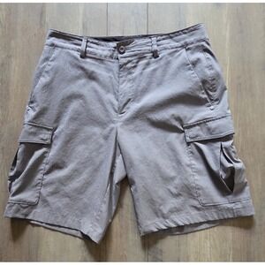 Under Armour Mens HeatGear Loose Fit Gray Cargo Shorts Size 32 Stretch Waist